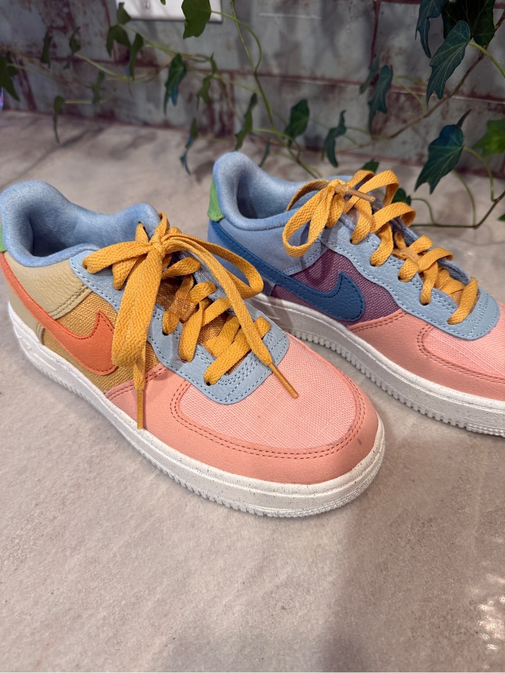 Nike Air Force 1 Low Sun Club Multi-Color DM0984-700 Size 4.5Y / Women’s 6 - Picture 2 of 8